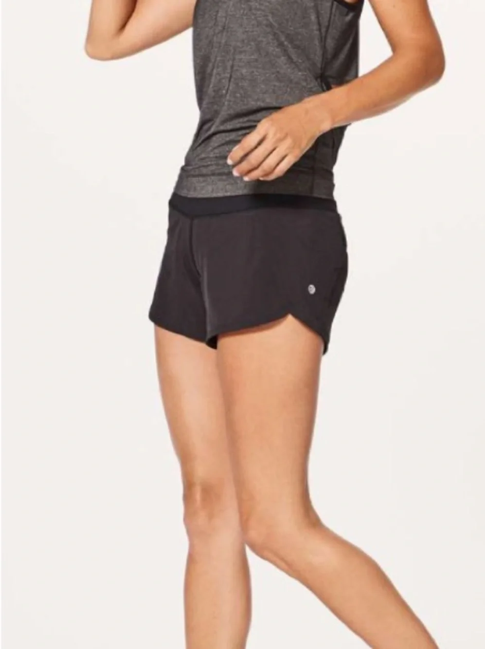 Lululemon Size 4 Athletic Run Times Short II *4
